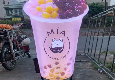 Cách Quảng Cáo Vũ Gia giúp quán trà sữa gây ấn tượng với bảng hiệu