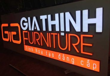 Bảng hiệu nhôm kính đẹp tại TP HCM - Địa chỉ thi công uy tín