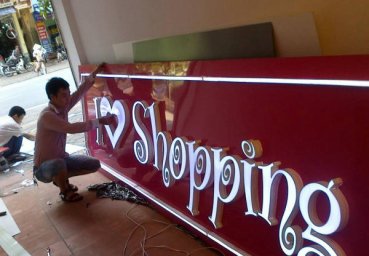 100+ Mẫu bảng hiệu shop quần áo thời trang đẹp, giá rẻ tại TPHCM