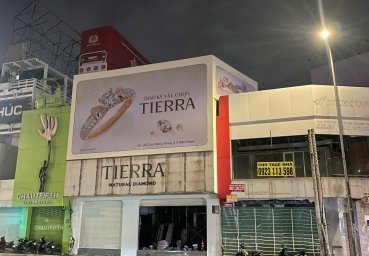 Chất liệu làm biển hiệu quảng cáo phổ biến nhất hiện nay