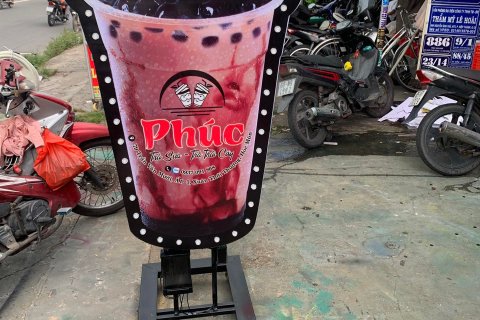 Tại sao ly trà sữa 3D lại là ‘nam châm’ thu hút khách hàng?