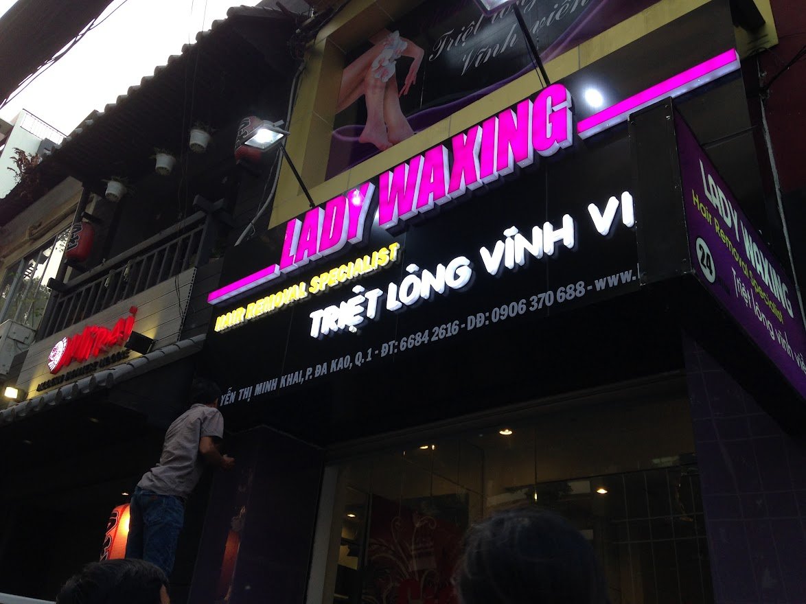 công ty làm bảng hiệu quảng cáo