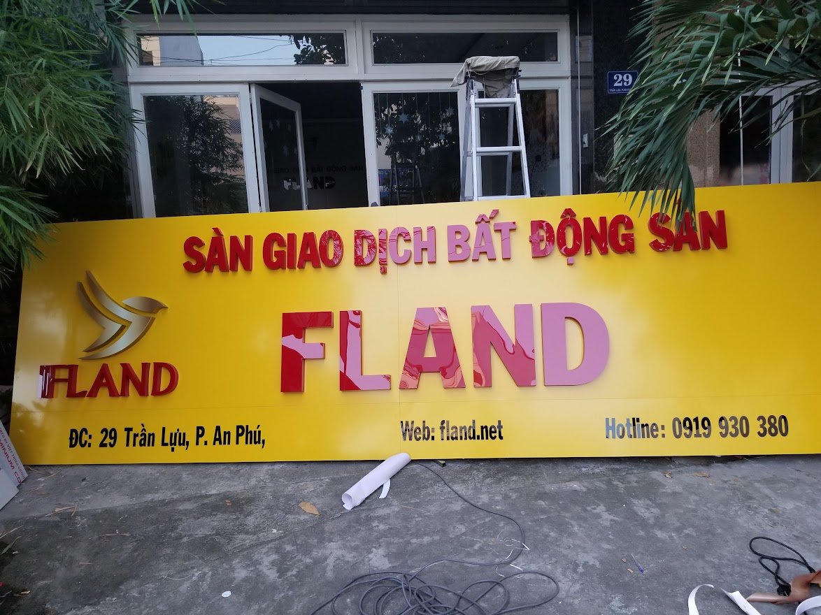 bảng quảng cáo alu