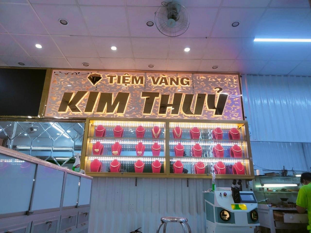 bảng hiệu chữ nổi inox