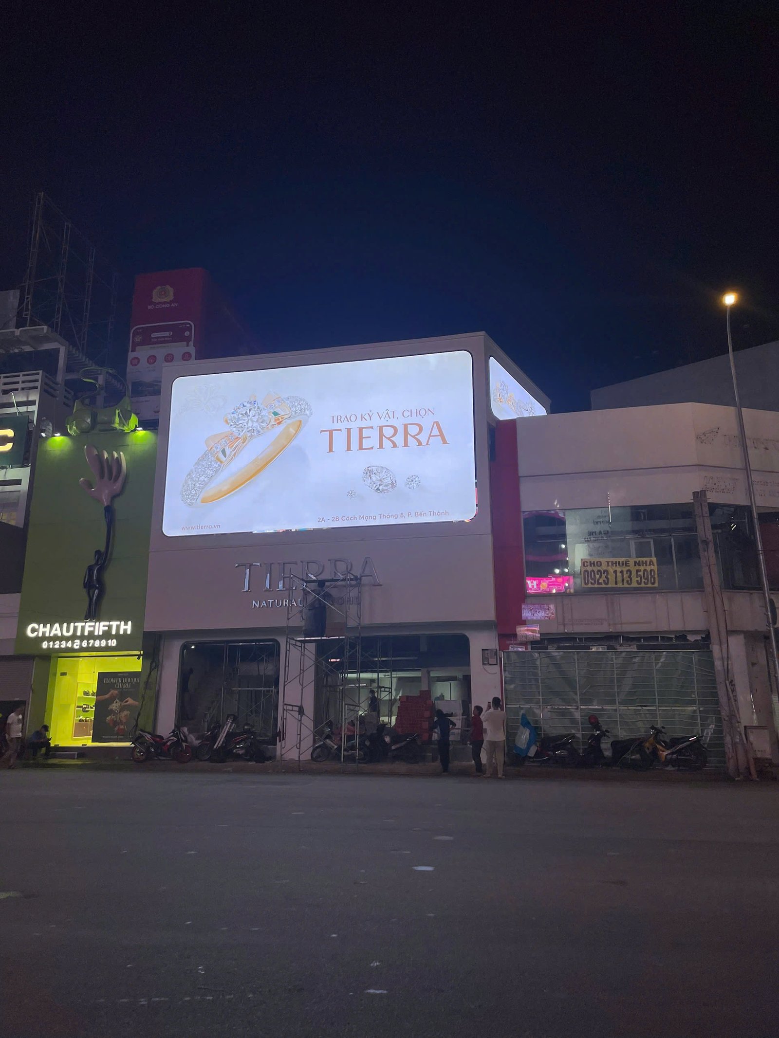 Biển Cemboard quận 10