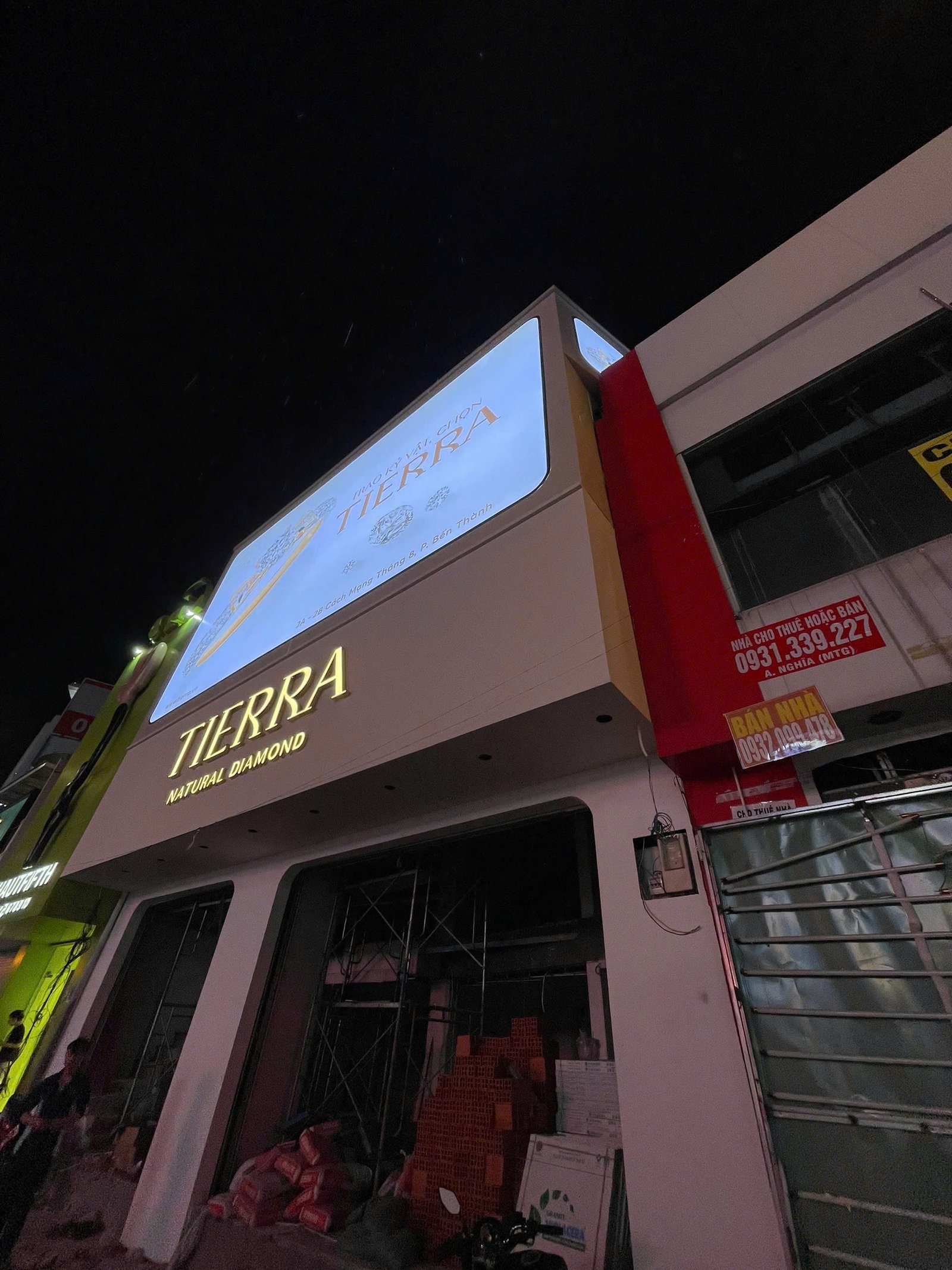 Biển Cemboard quận 10