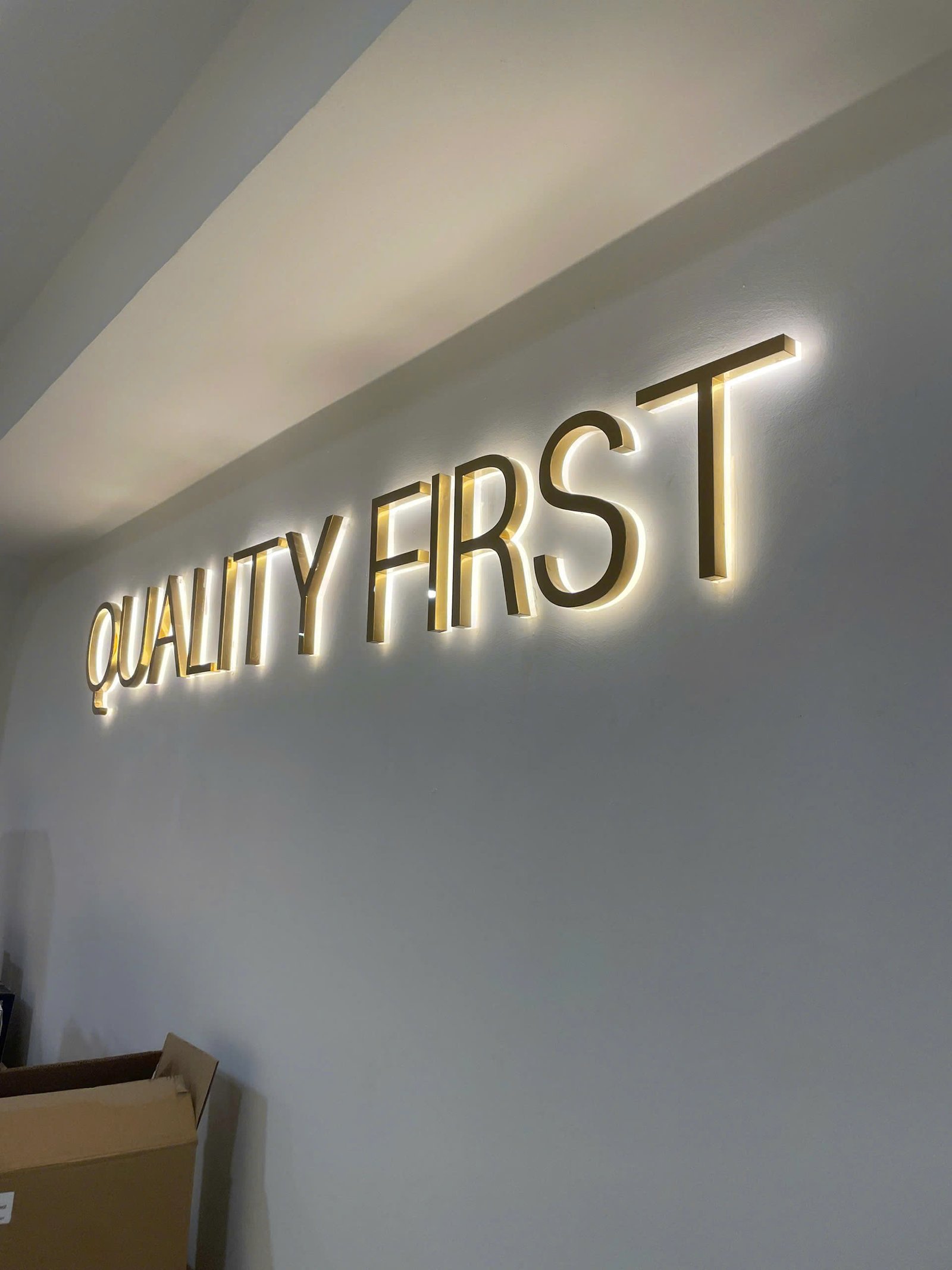 Biển Cemboard quận 10