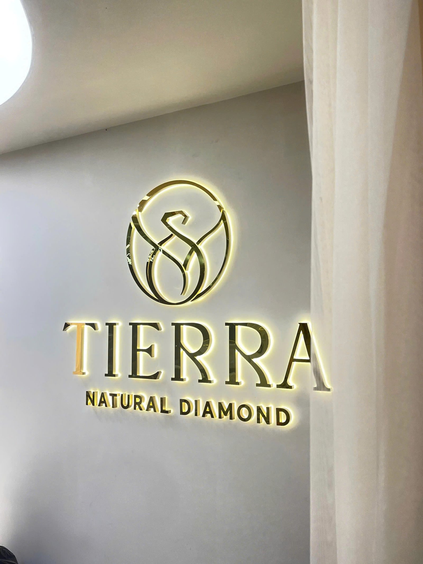 giá bảng hiệu hộp đèn quận 1