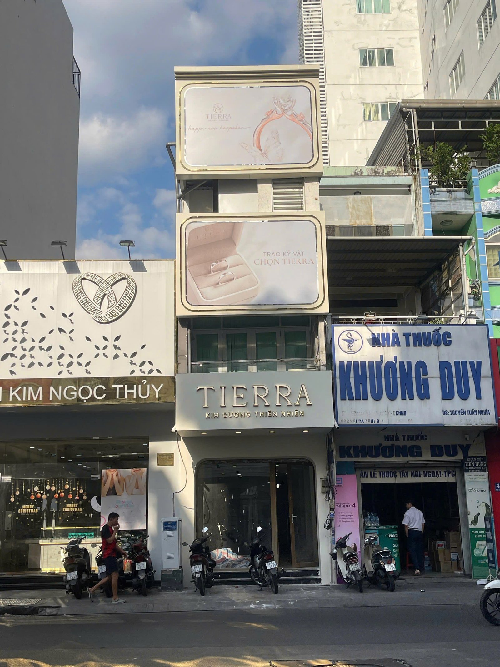 giá bảng hiệu hộp đèn quận 1