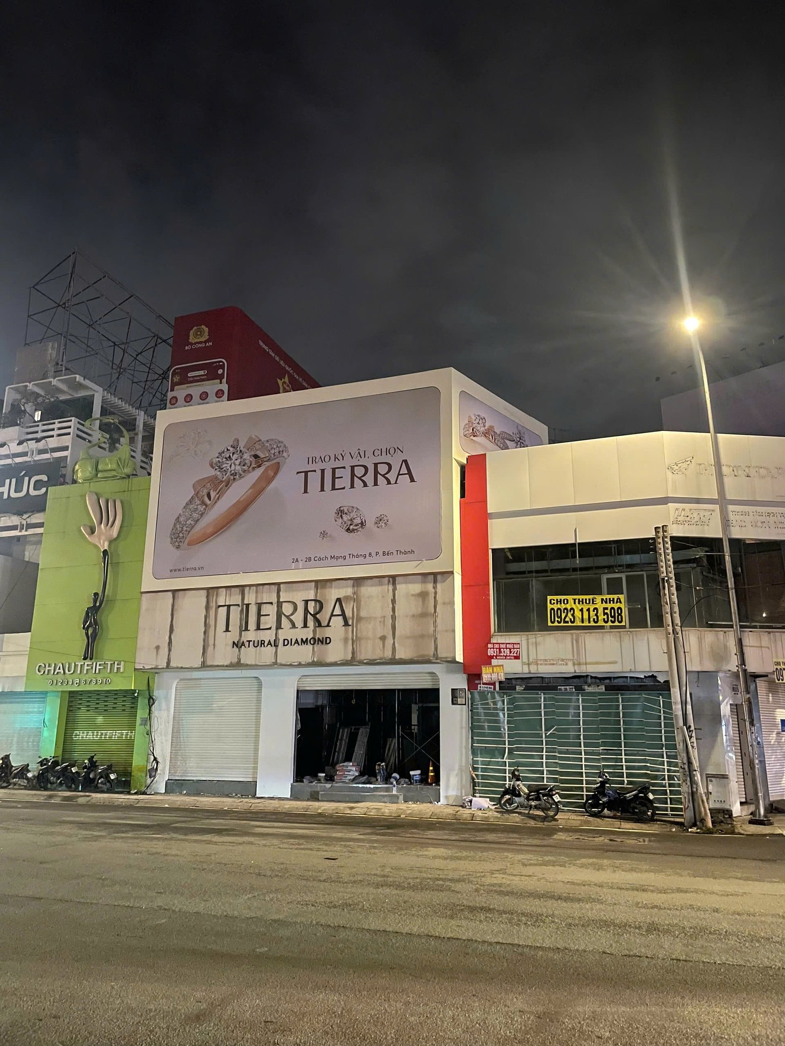 chuyên làm bảng hiệu hộp đèn quận 1