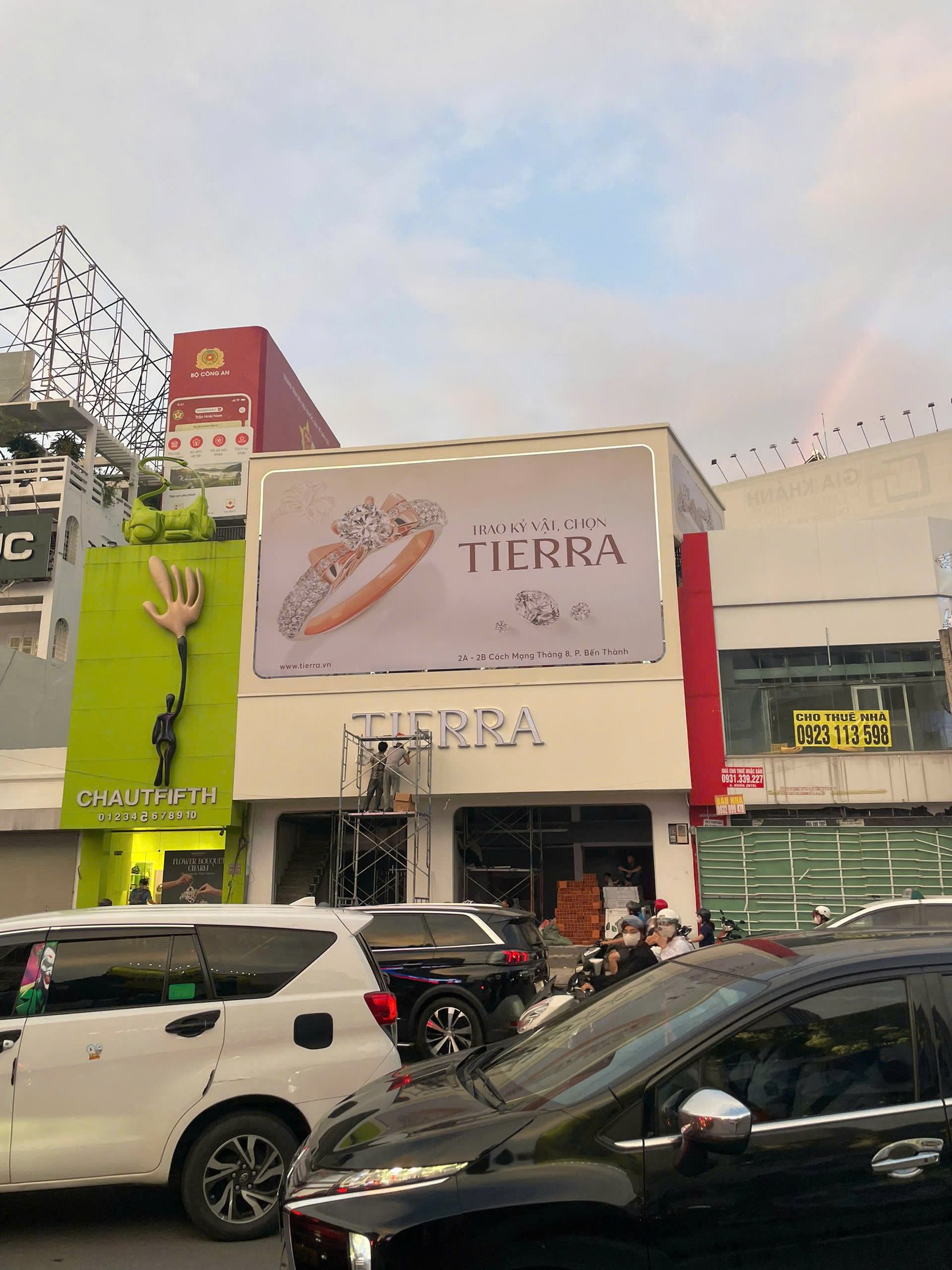 chuyên làm bảng hiệu hộp đèn quận 1