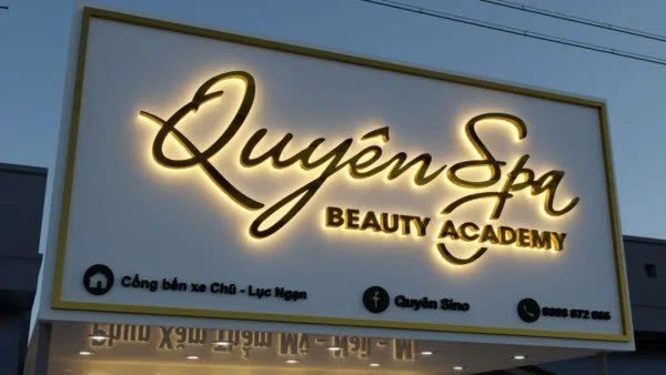 bảng hiệu hộp đèn spa Thủ Đức