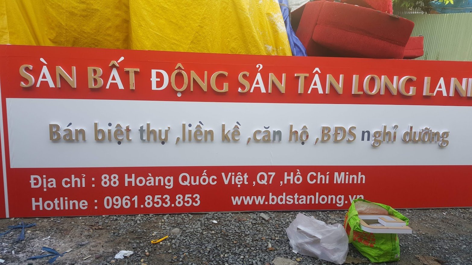 làm biển quảng cáo chữ nổi Tp Hcm