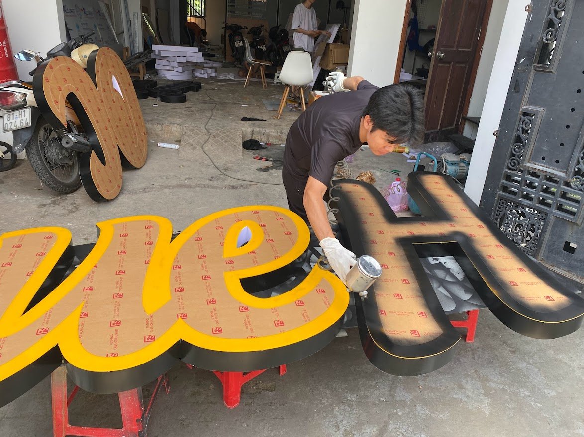 làm bảng hiệu quảng cáo Quận 12