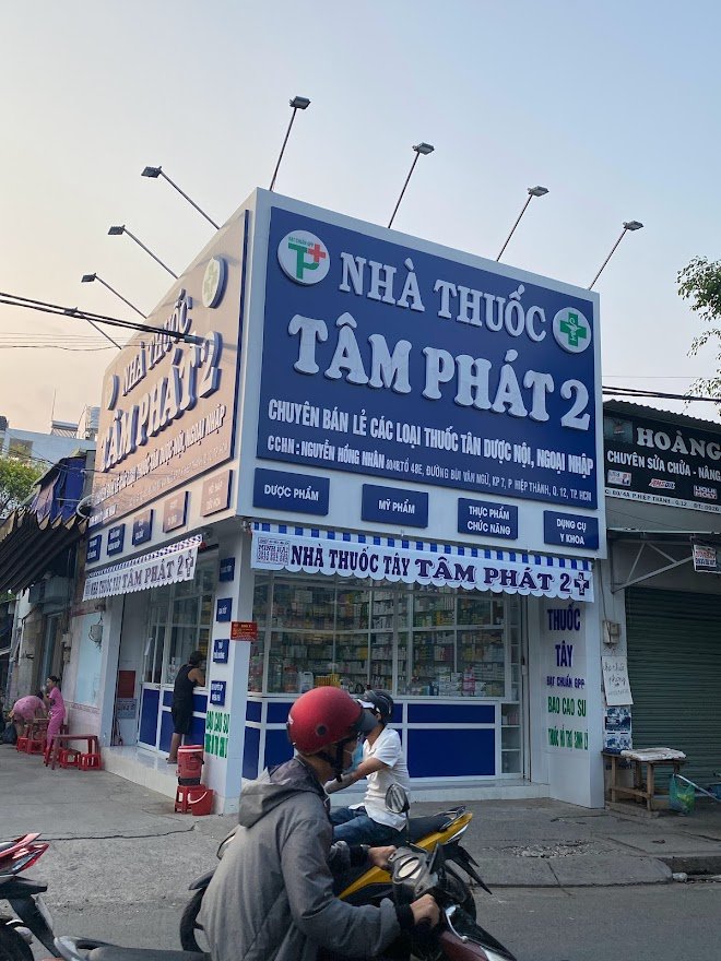 bảng hiệu nhà thuốc Thủ Đức