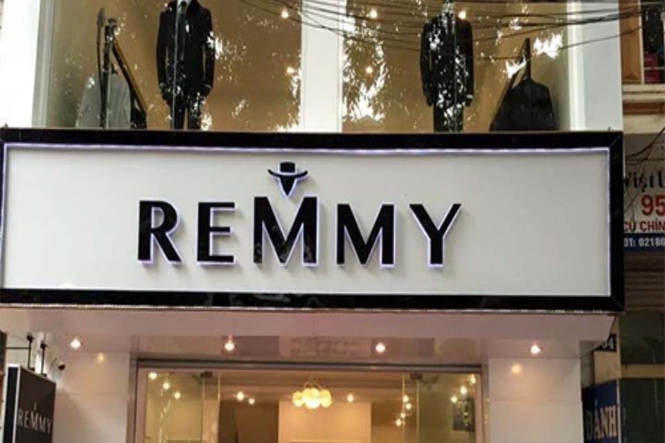 biển hiệu shop quần áo Tp Hcm