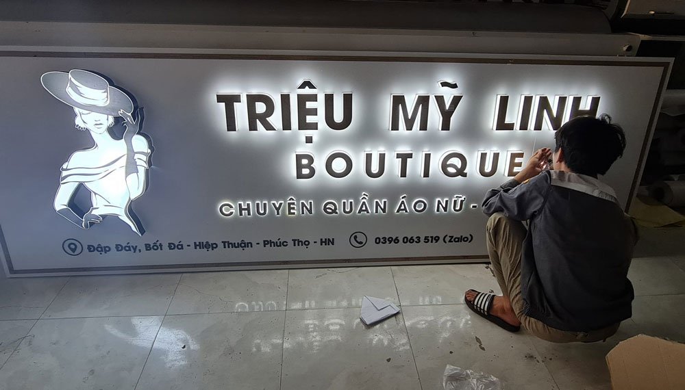 biển hiệu shop quần áo Tp Hcm