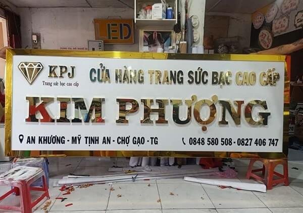 bảng hiệu tiệm bạc quận 1