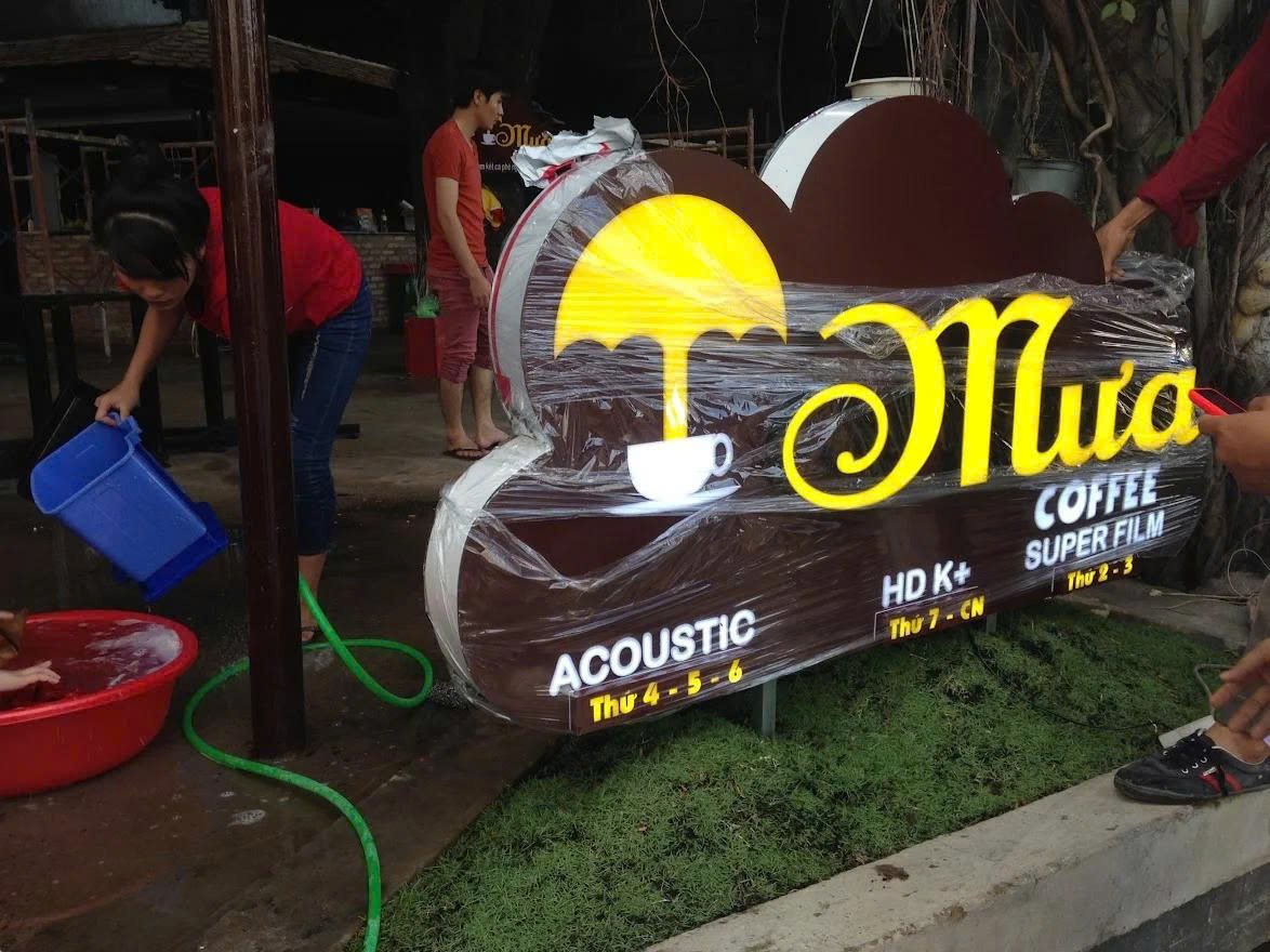 bảng hiệu hộp đèn chữ nổi Tp Hcm