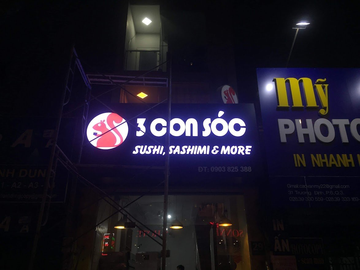 Làm biển hiệu cửa hàng TPHCM