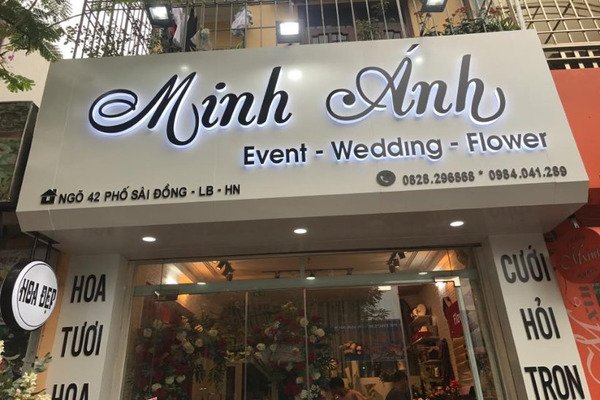 Một số lợi ích thường thấy của bảng hiệu shop hoa