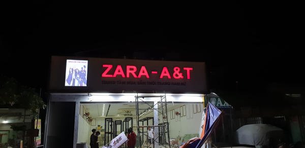 Mẫu biển hiệu thời trang ZARA – A&T