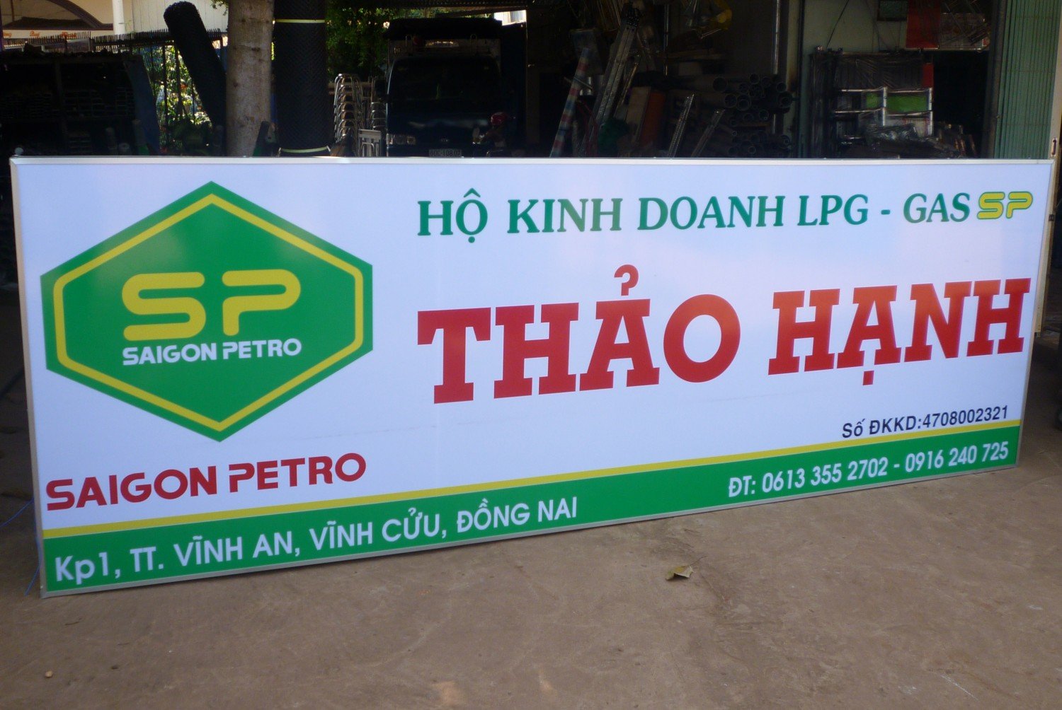 Thi công bảng hiệu hộp đèn Hiflex