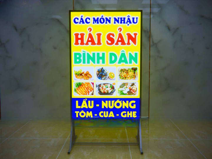 bảng hiệu chiếu sáng 2 mặt