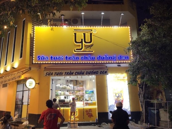 Mẫu biển hiệu đèn Led cho tiệm trà sữa