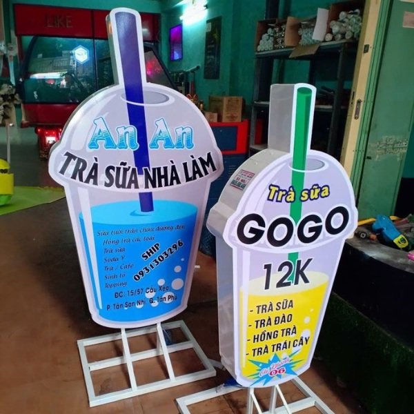 Mẫu biển hiệu ghi đầy đủ thông tin thương hiệu