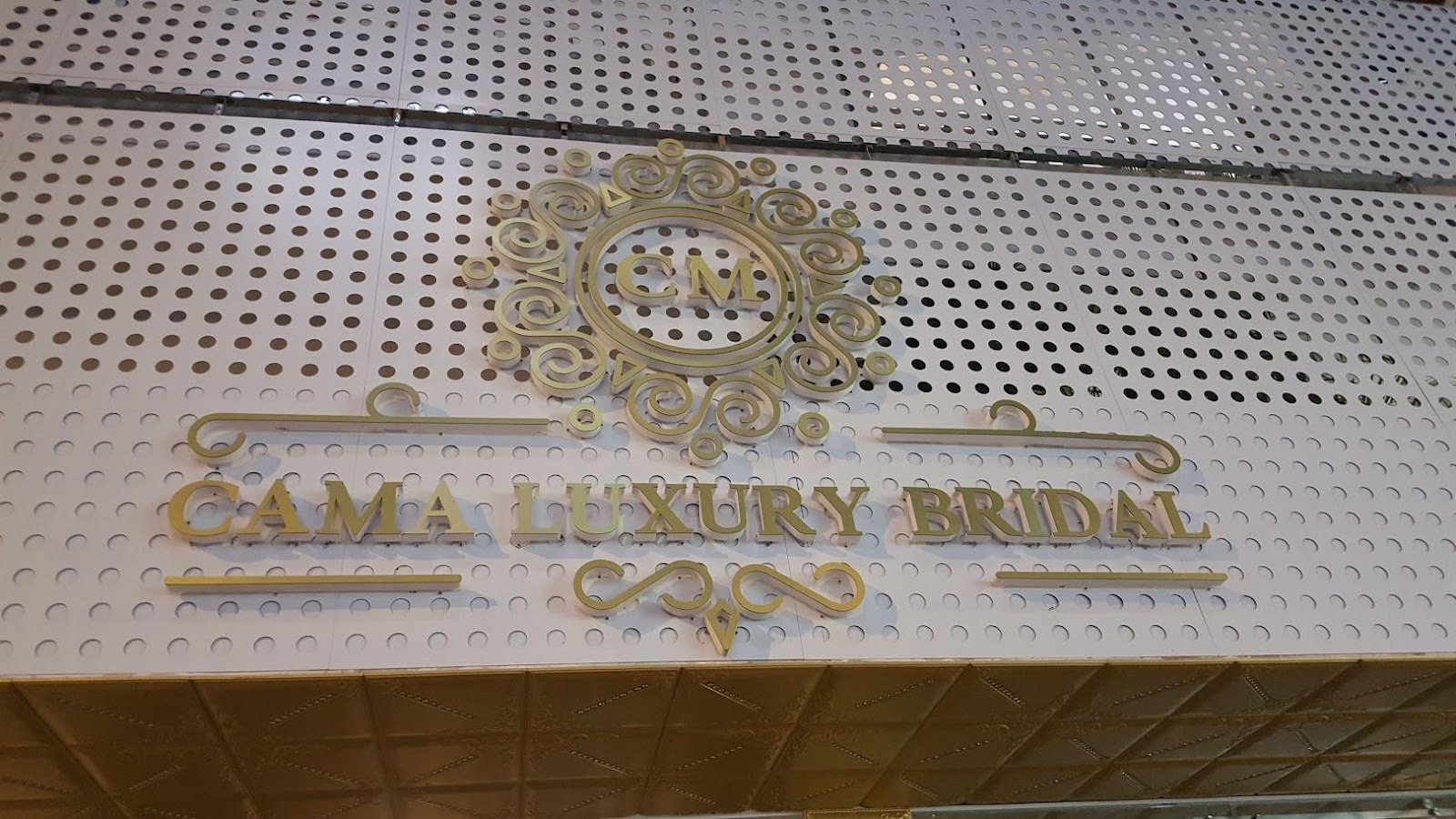 Một bảng hiệu đẹp mắt và thu hút