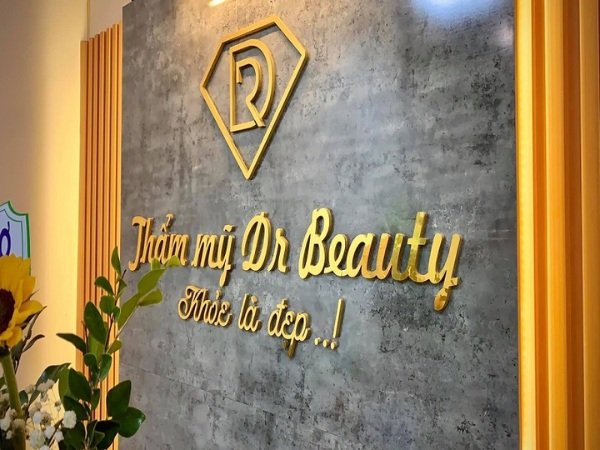 Mẫu bảng hiệu Mica chữ nổi ấn tượng