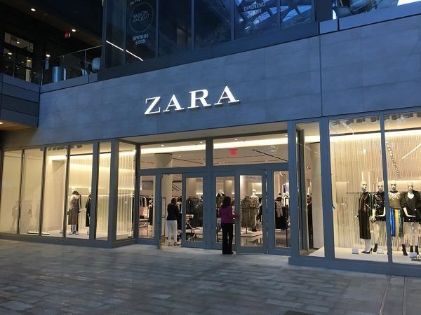 Mẫu 4: Bảng hiệu đẹp cho cửa hàng thời trang ZARA