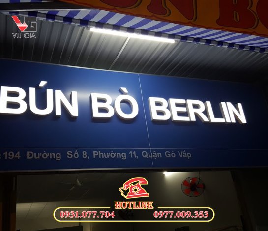 Giá bảng hiệu chữ nổi